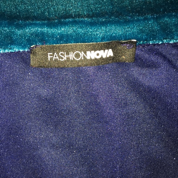 Cropped zip up Fashion Nova hoodie - Picture 4 of 4